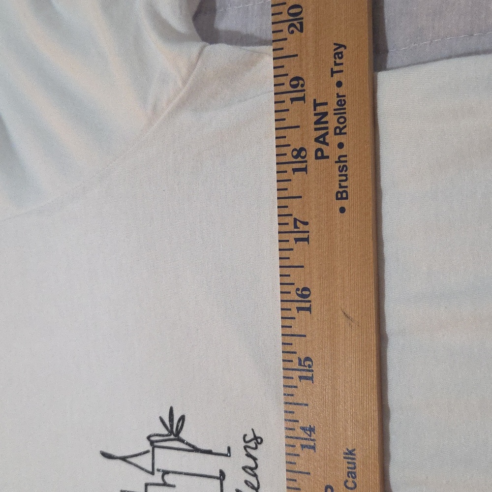 Cool Gildan Softstyle White T-Shirt With New Orleans Skyline/Superdome. - Picture 9 of 13